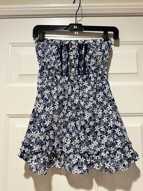 Fang Navy Blue Floral Strapless Top